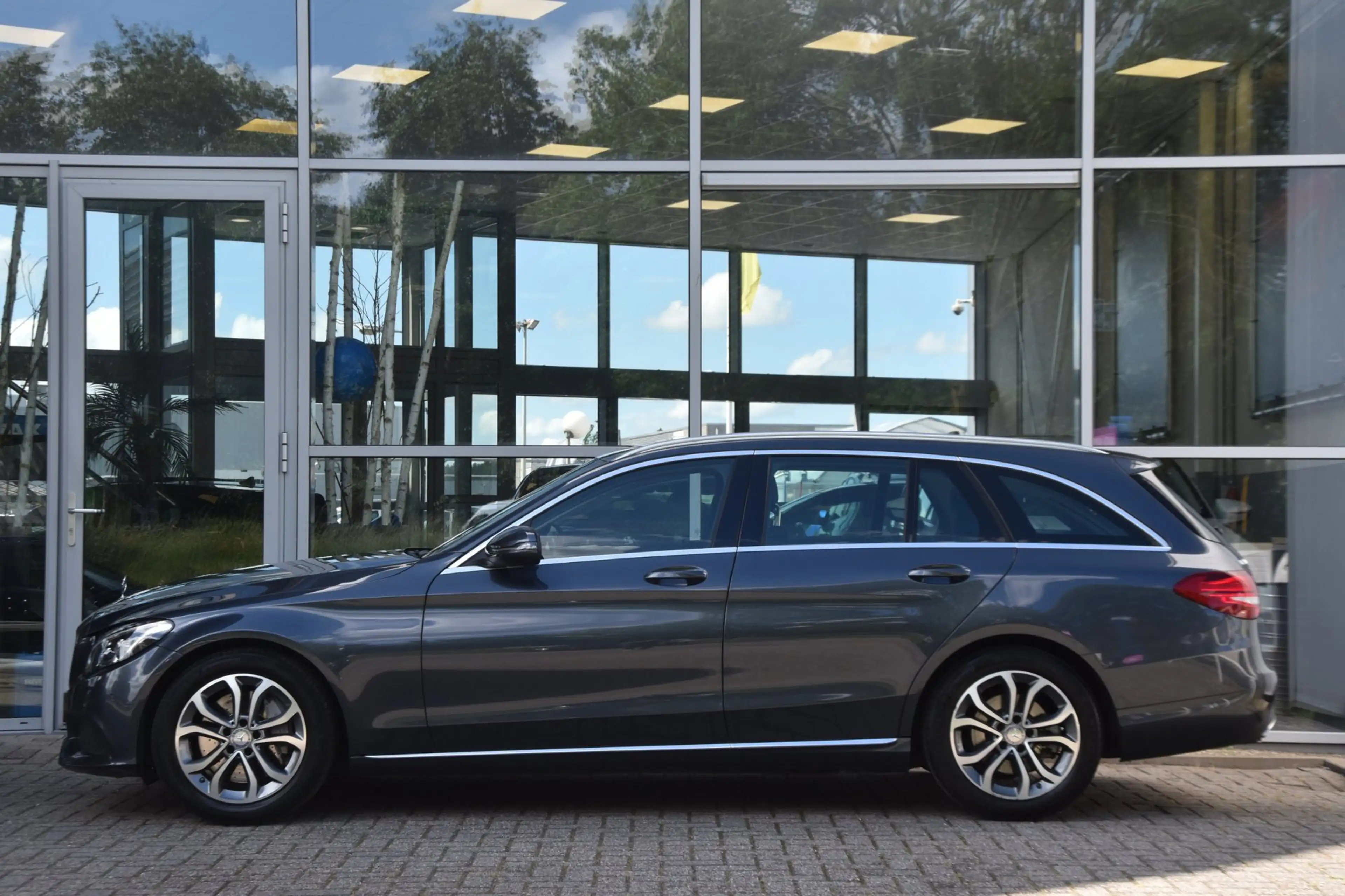 Mercedes-Benz C 350 Estate e Lease Edition Airco Leder Camera Pdc Aut. — photo 5