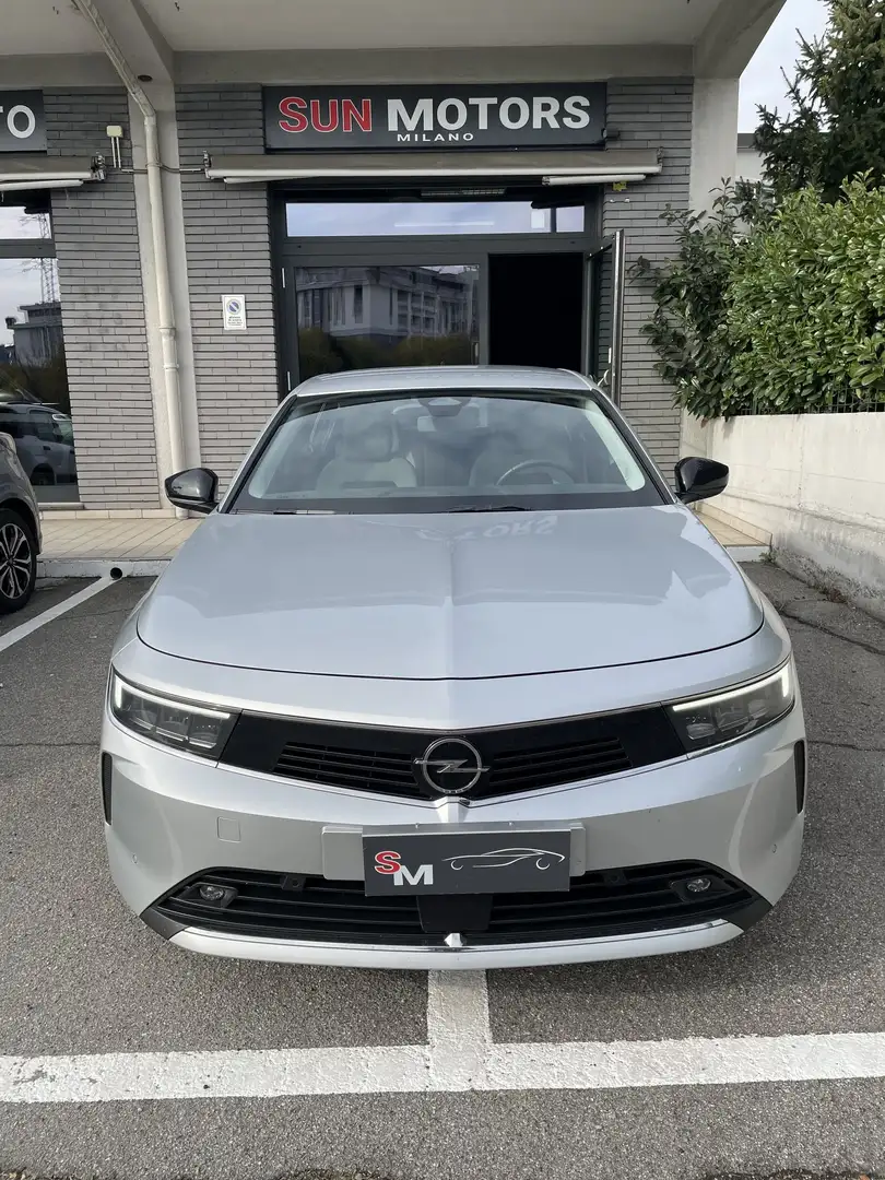 Opel Astra EDITION Zilver - 1