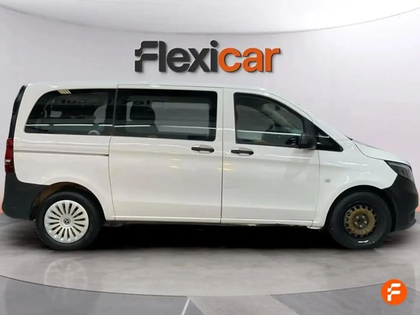 Mercedes-Benz Vito 114 CDI Tourer Pro Compacta combi 100KW (136CV) 4P Blanco - 2