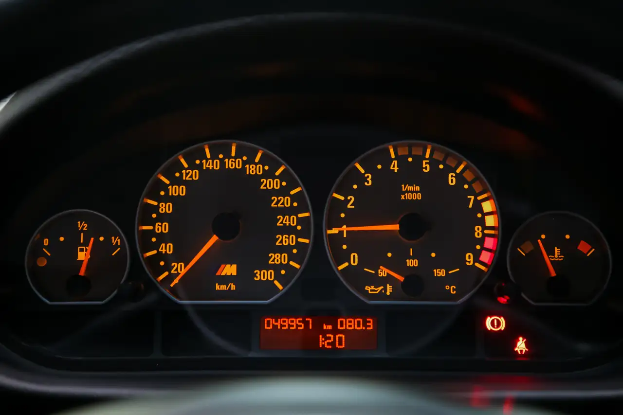 BMW 3 Series снимка BMW 3 Series