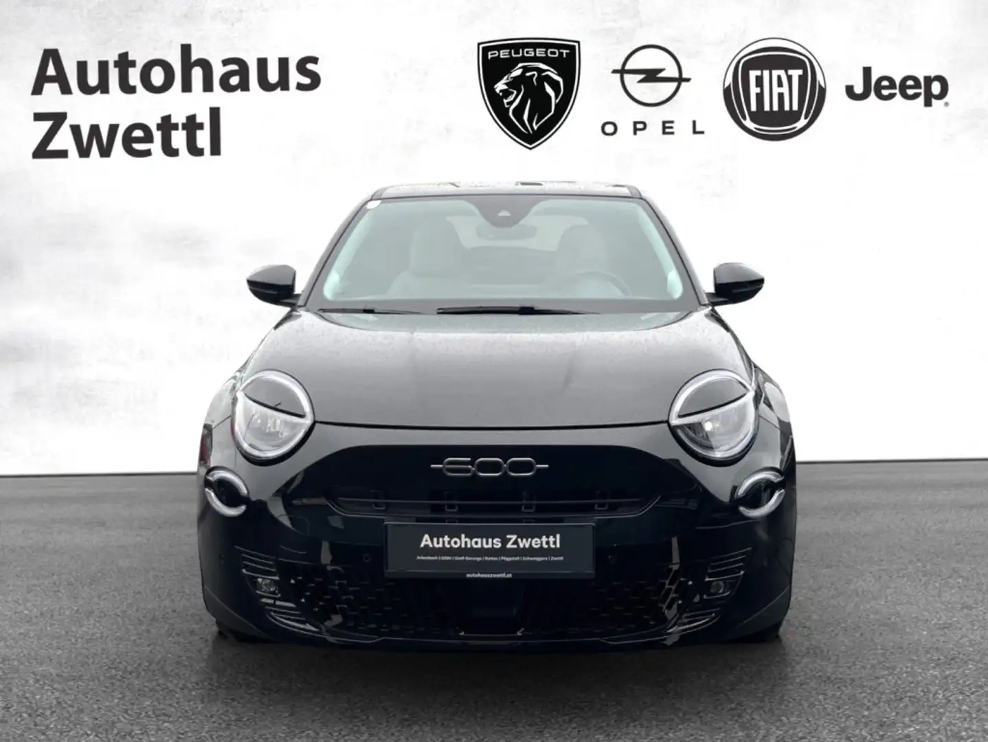 Fiat 600 -e La Prima Elektro 156 PS 54 kWh Schwarz - 2