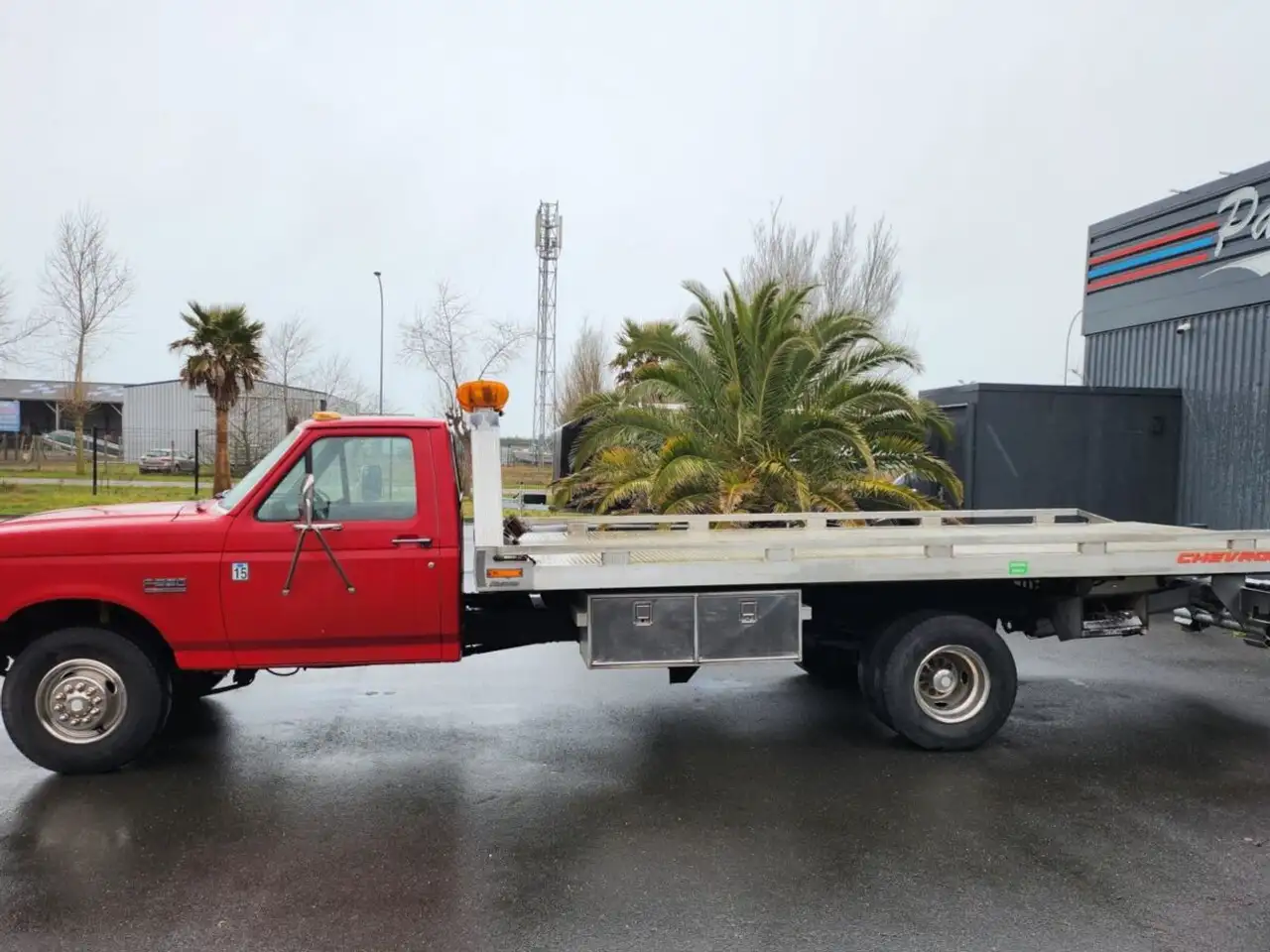 Ford F-450 dépanneuse, foto 2