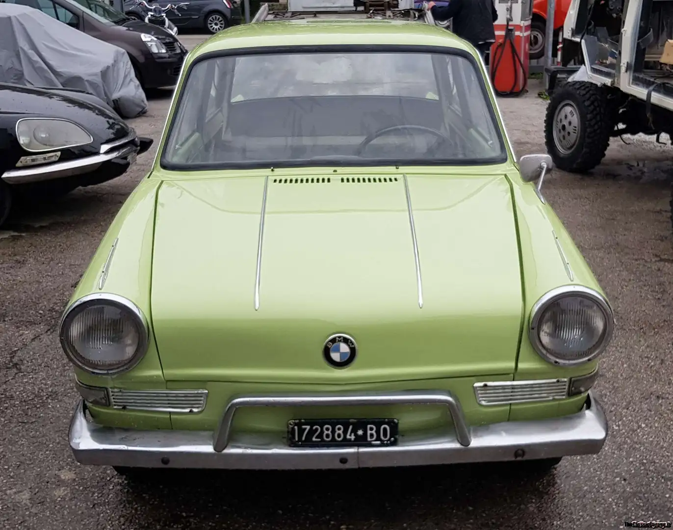 Oldtimer BMW 700 LS Luxus Grün - 2