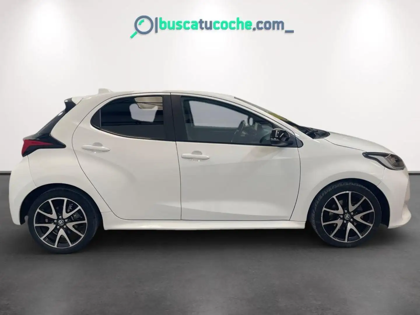 Toyota Yaris Van 1.5 120H Style Plus 85 kW (116 CV) Blanco - 2