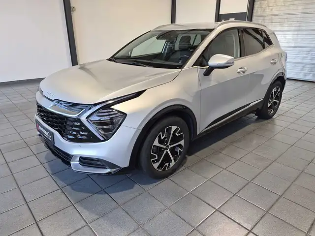 Kia Sportage view 3