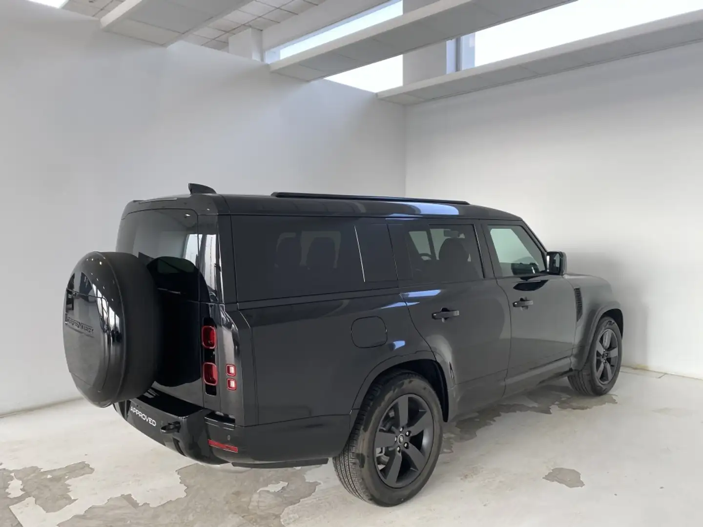Land Rover Defender 130 3.0D l6 MHEV X- Dynamic SE AWD Aut. 250 Negro - 2