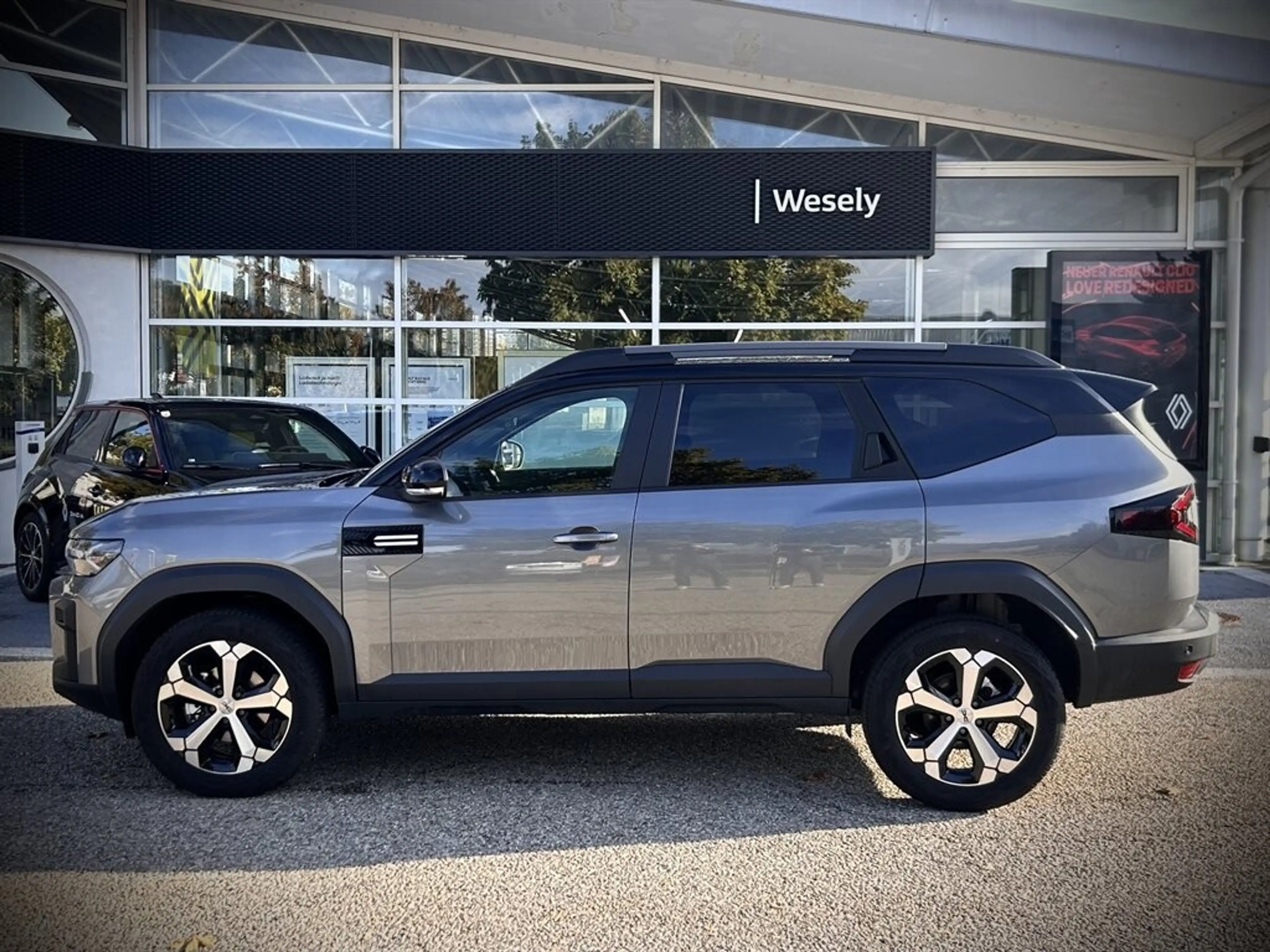 Dacia Bigster Journey Hybrid 155 — photo 2