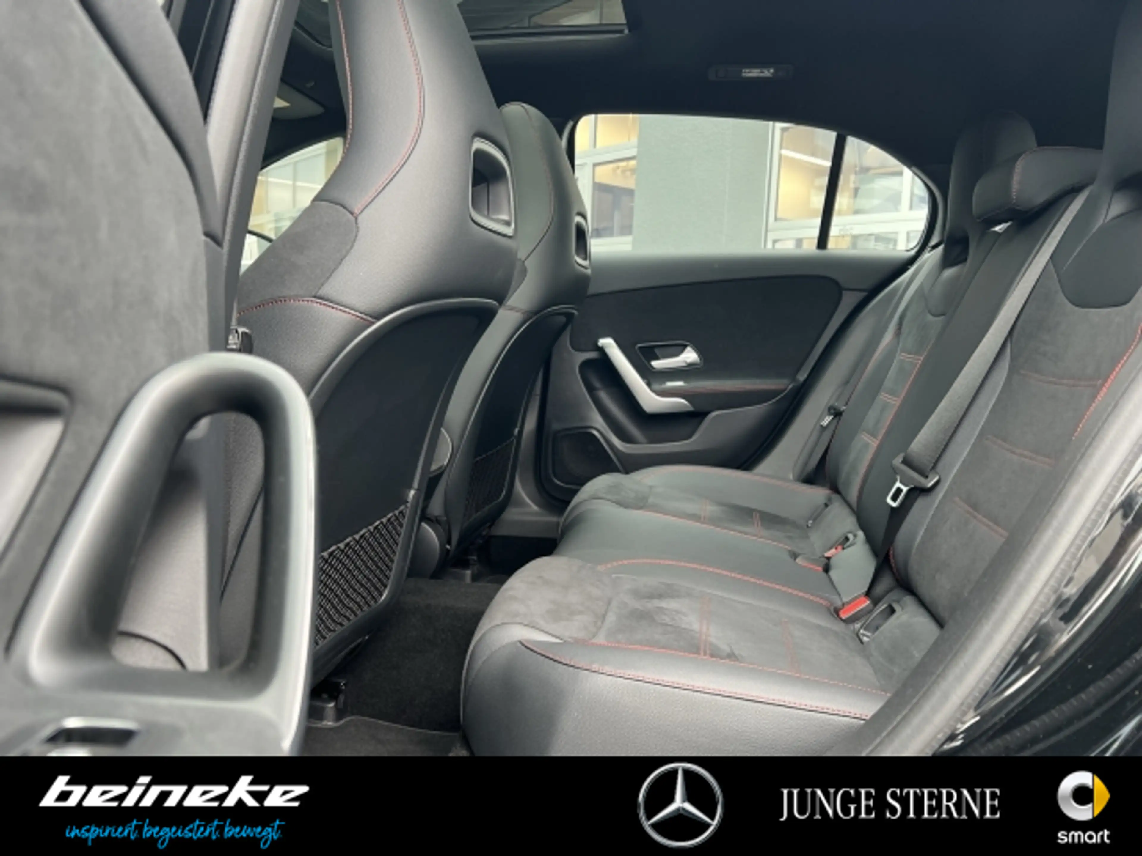 Mercedes-Benz A 180 A 180 AMG Line Pano Multibeam Rüka Totw Carplay — photo 14