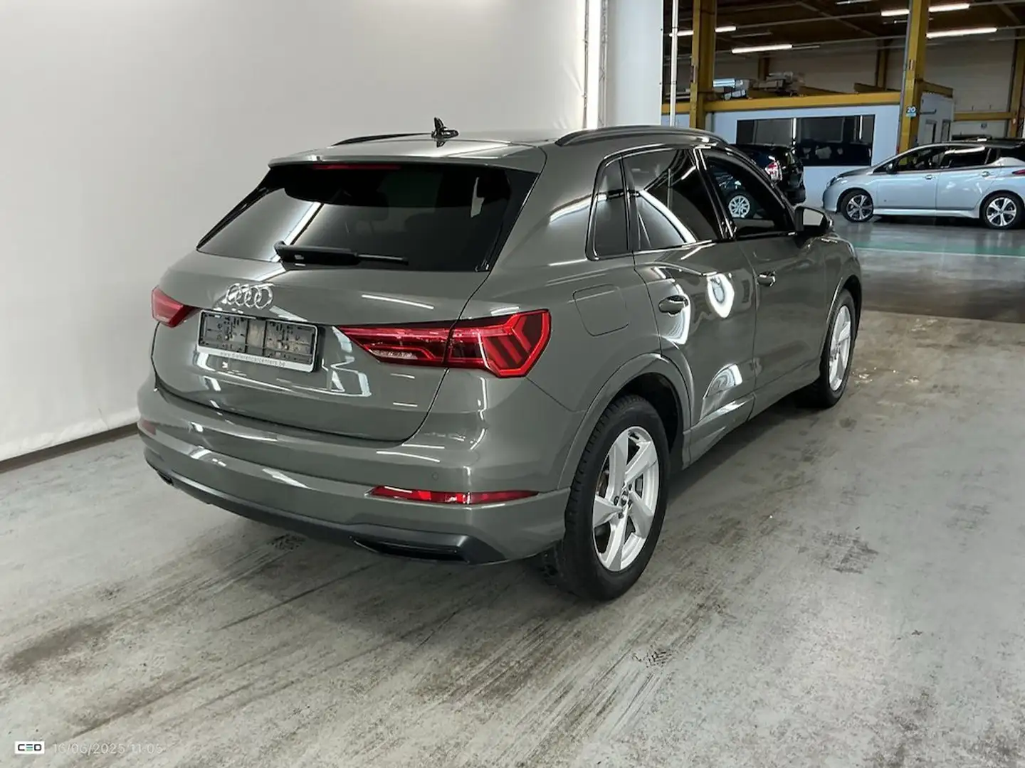 Audi Q3 Q3 35 TDi Business Edition S line S tronic Zilver - 2