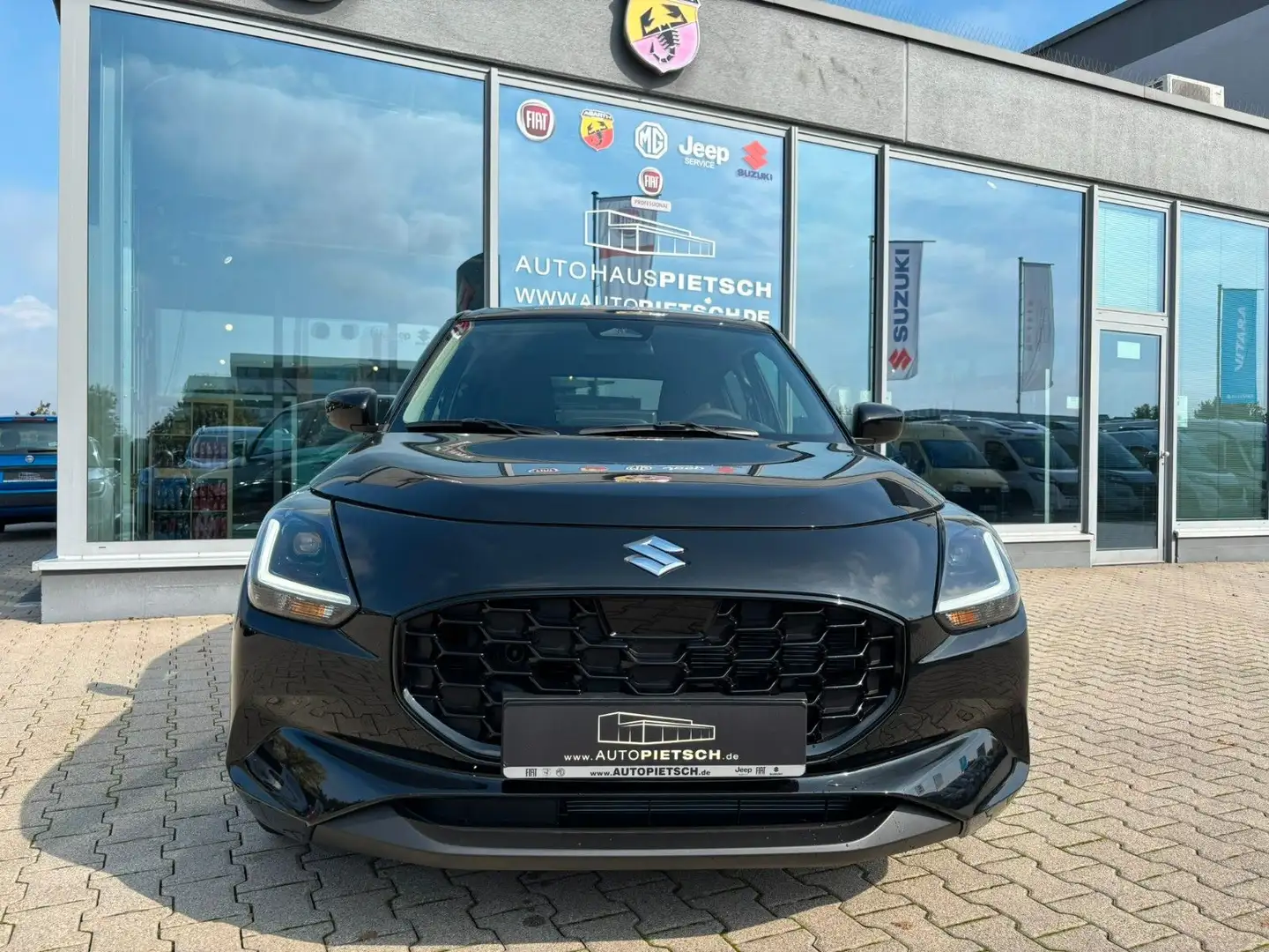 Suzuki Swift 1.2 Dualjet Hybrid 61 kW Comfort*LED*KAM* Schwarz - 2