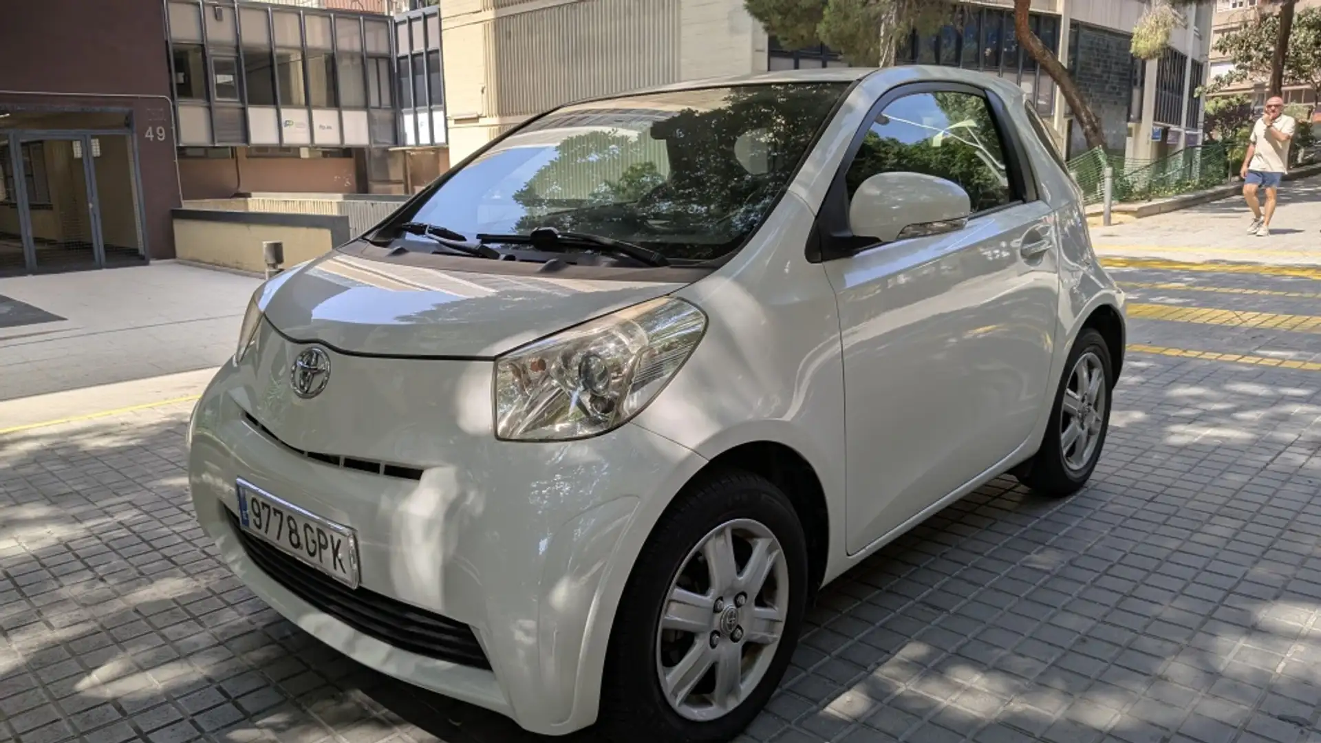 Toyota iQ 1.0 VVT-i Blanco - 2