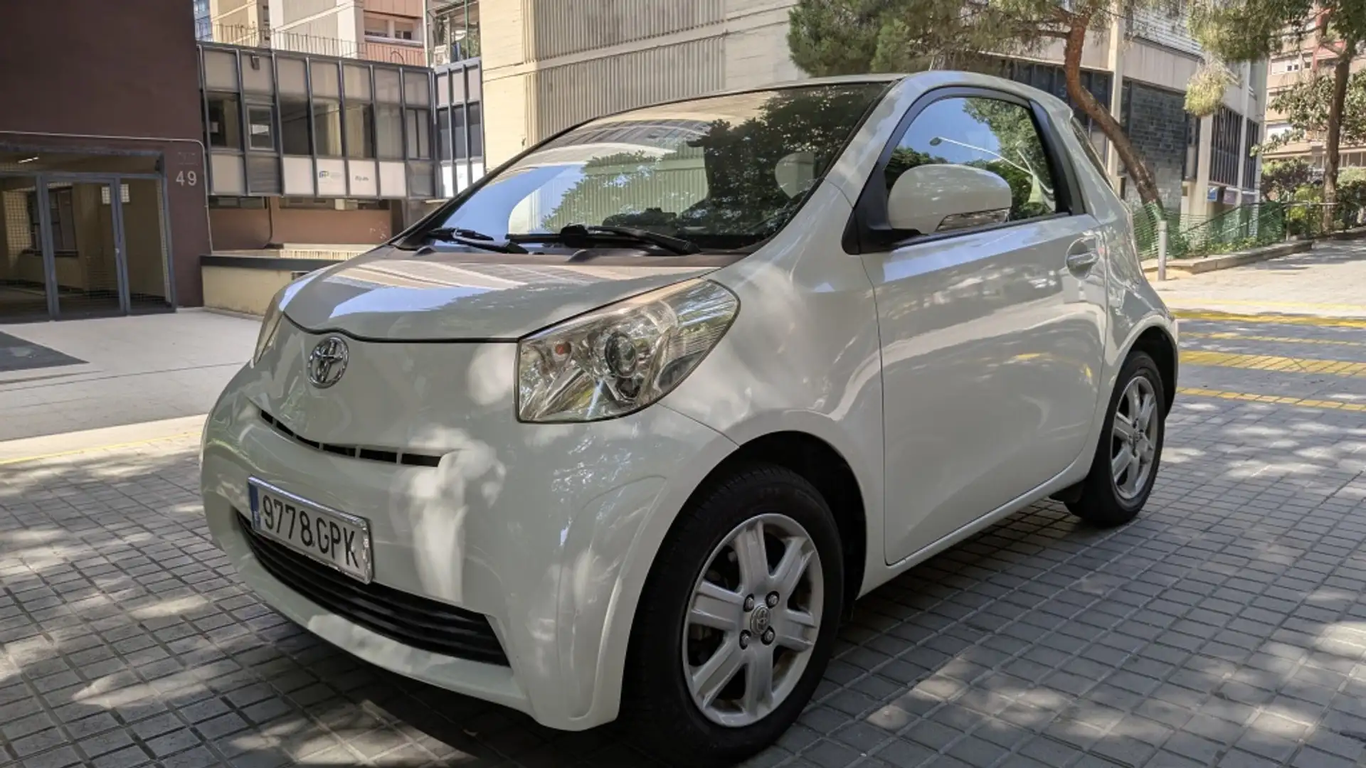 Toyota iQ 1.0 VVT-i Blanco - 1