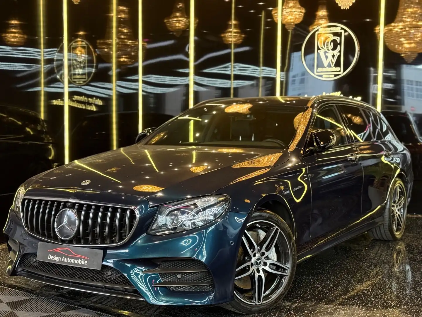 Mercedes-Benz E 400 4Matic T-Modell*LUFT/KEYLESS/360*/MEMORY Grün - 1