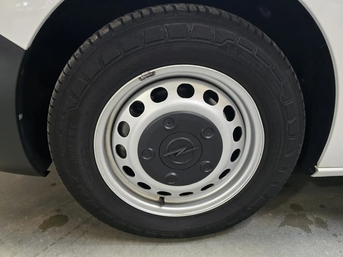 Opel Vivaro-e L2H1 Edition 75 kWh Lat om Lat Airco Cruise Navi C Wit - 2