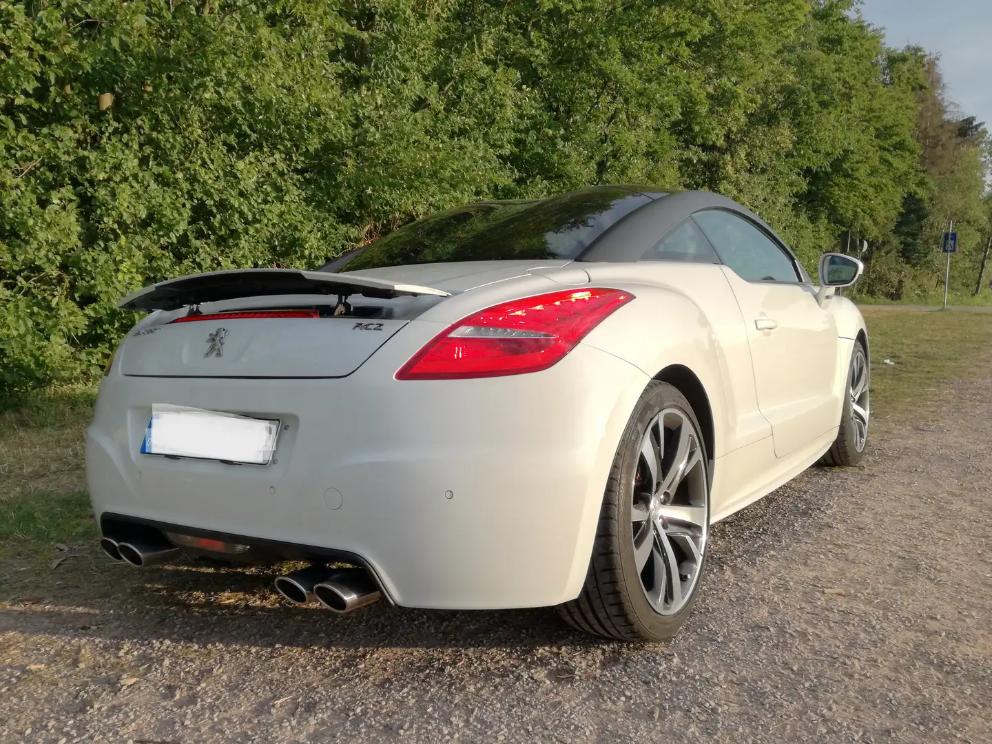 Peugeot RCZ RCZ 1.6 200 THP Bílá - 2