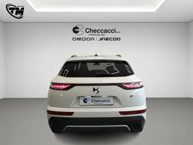 DS Automobiles DS 7 Crossback view 6