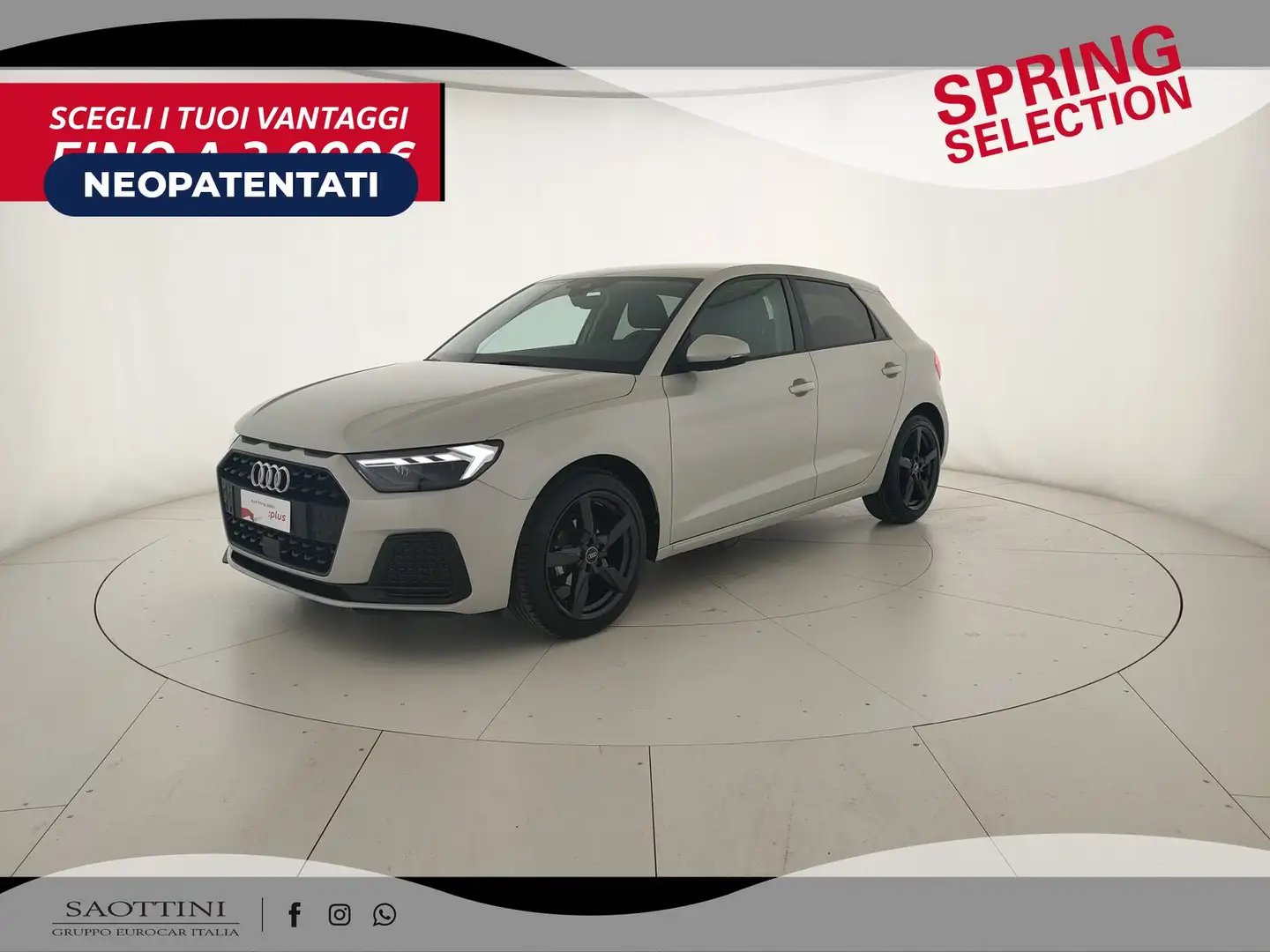 Audi A1 Sportback 25 1.0 TFSI Admired Advanced S tronic Argento - 1
