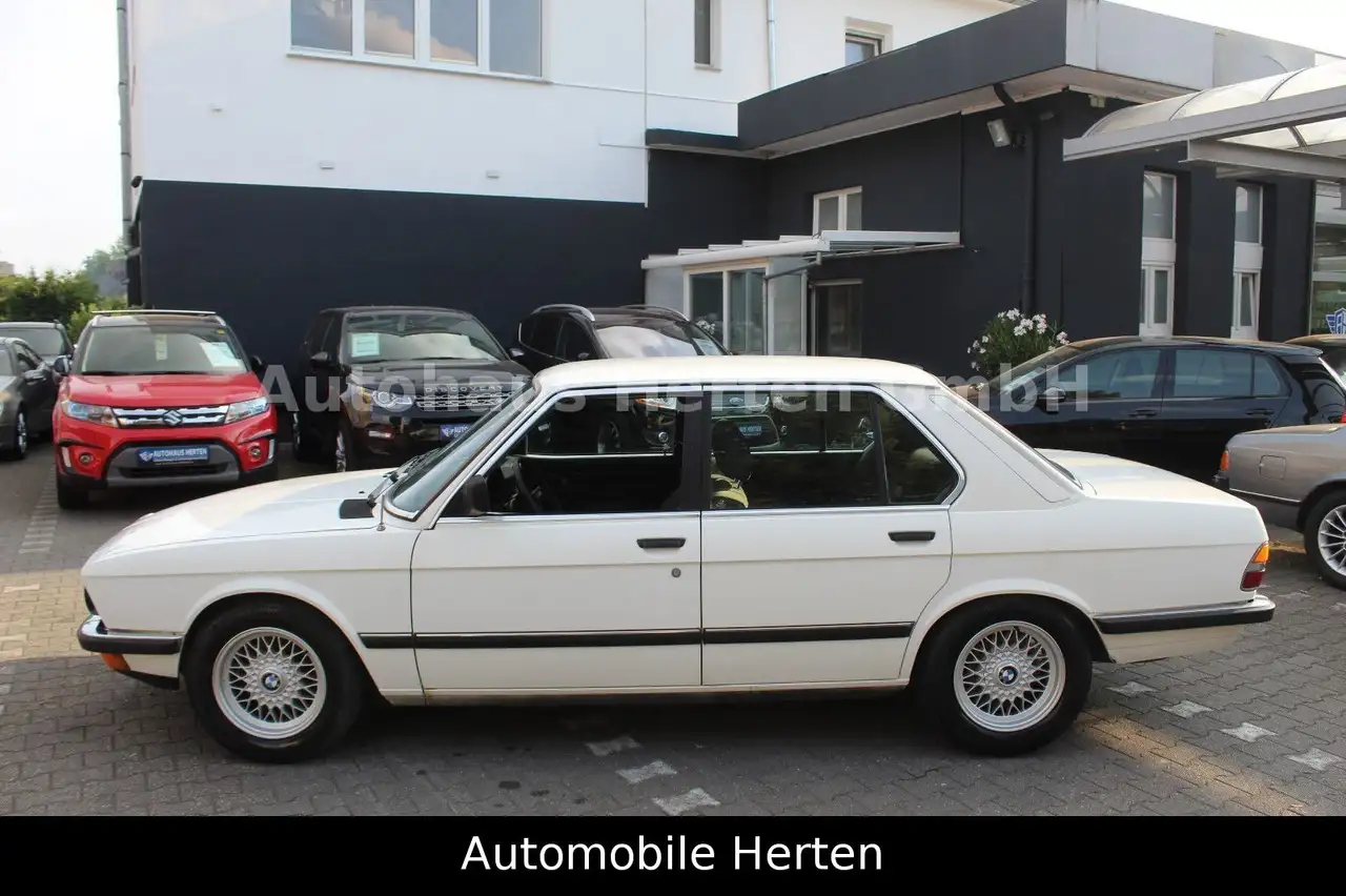 BMW 520 i E28*LIMO*TÜV NEU*H-ZULASSUNG*SCHALTER*TOP*, foto 7
