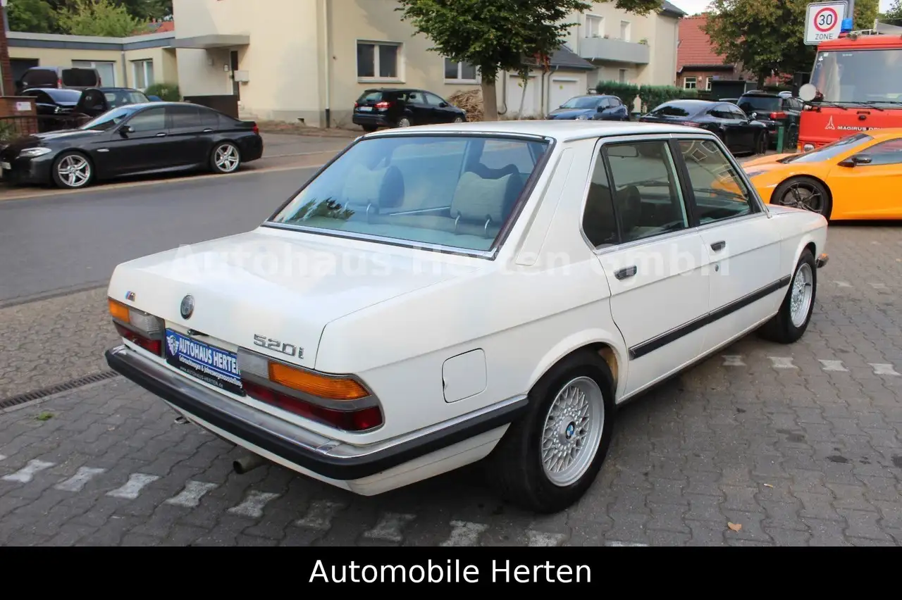 BMW 520 i E28*LIMO*TÜV NEU*H-ZULASSUNG*SCHALTER*TOP*, foto 4