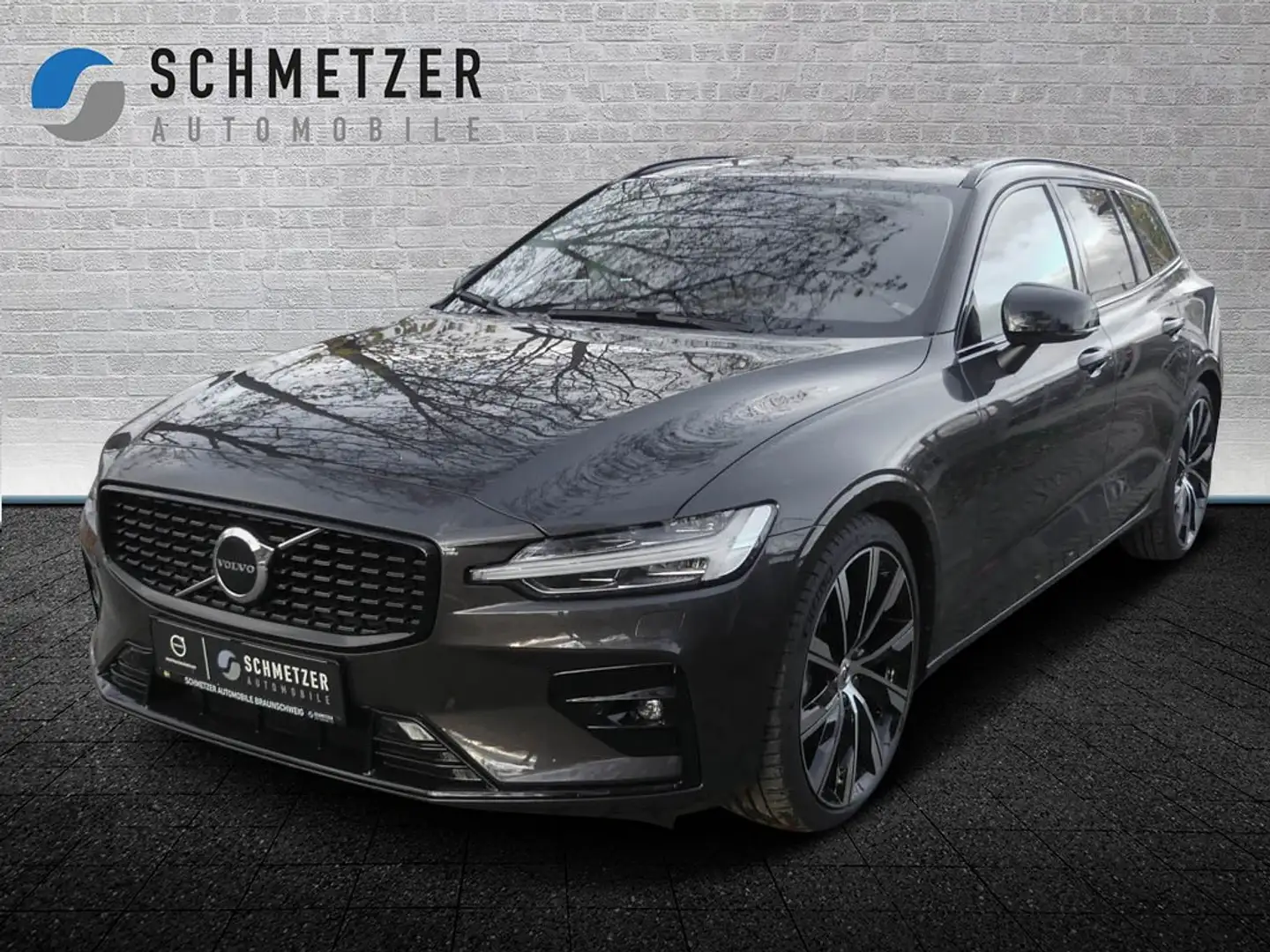 Volvo V60 +B4+Ultimate Dark+Standhz+Head Up+PDCv/h+Pano Grau - 1