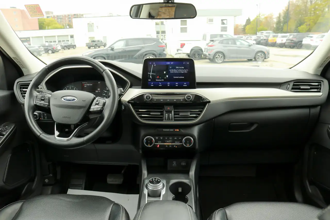 Ford Escape снимка Ford Escape
