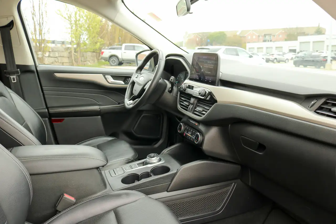 Ford Escape снимка Ford Escape