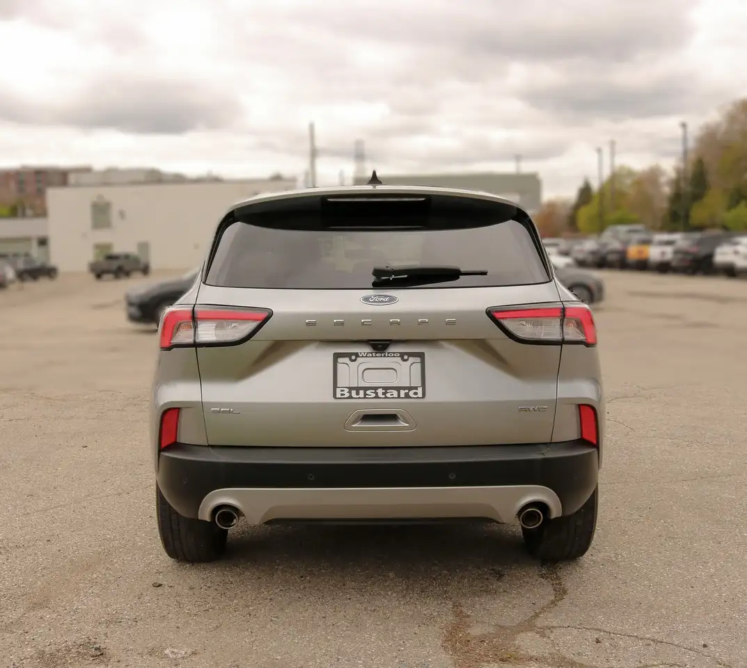 Ford Escape снимка Ford Escape