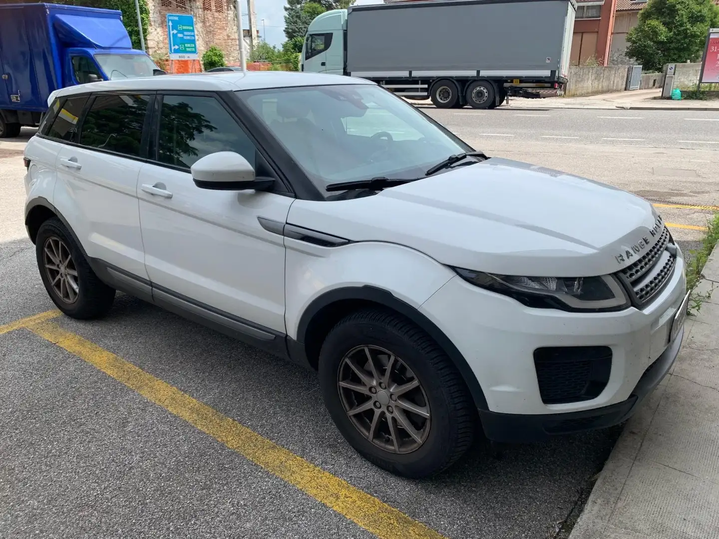 Land Rover Range Rover Evoque Evoque N1 AUTOCARRO 5 Posti Automatico  FR595SZ Bianco - 2