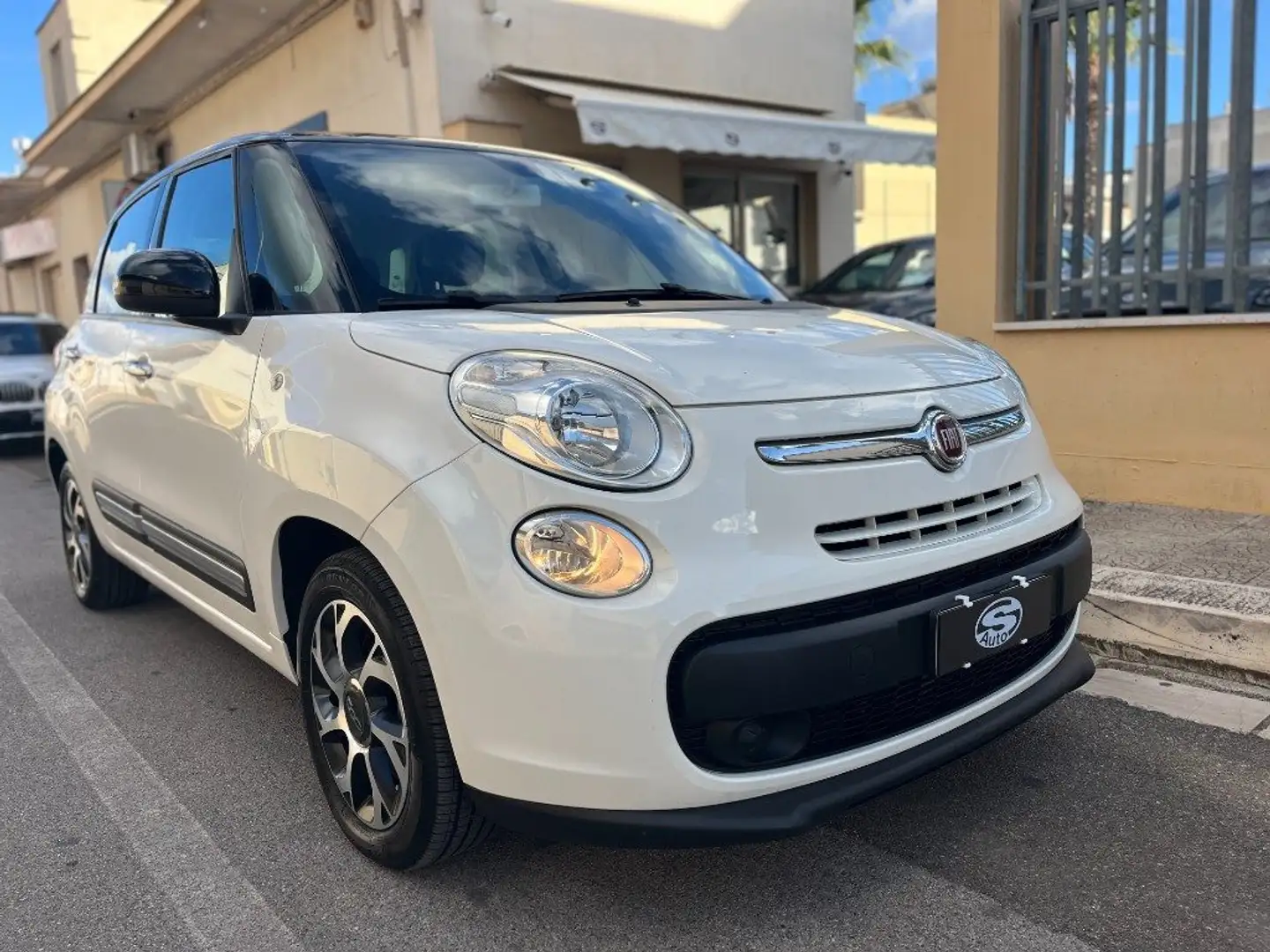 Fiat 500L 1.6 Multijet 120 CV Lounge Blanc - 2