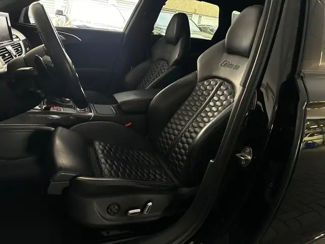 Audi RS6 view 10