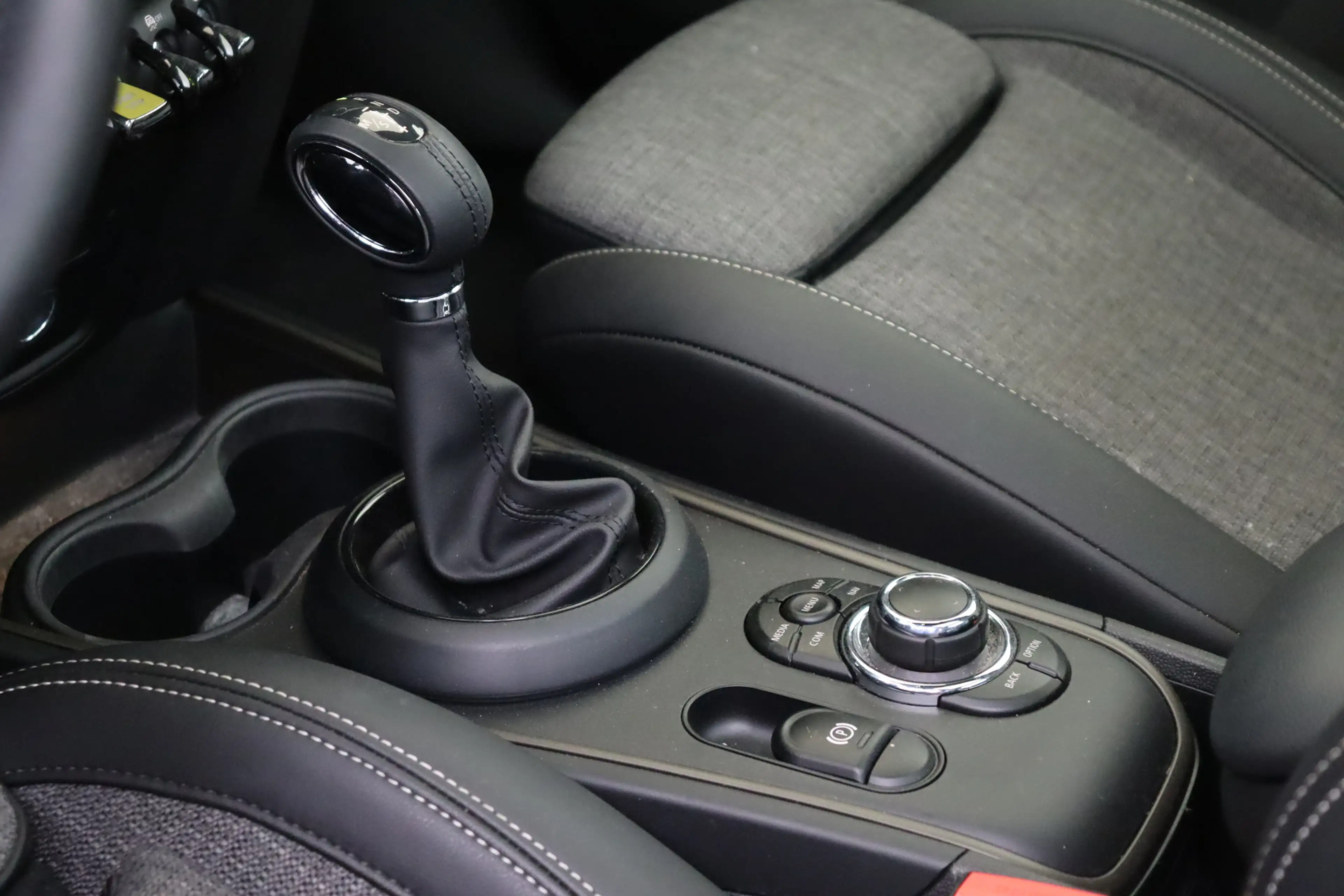MINI Cooper SE Countryman ALL4 Automaat / Panoramadak / Comfortstoelen / Com — photo 6