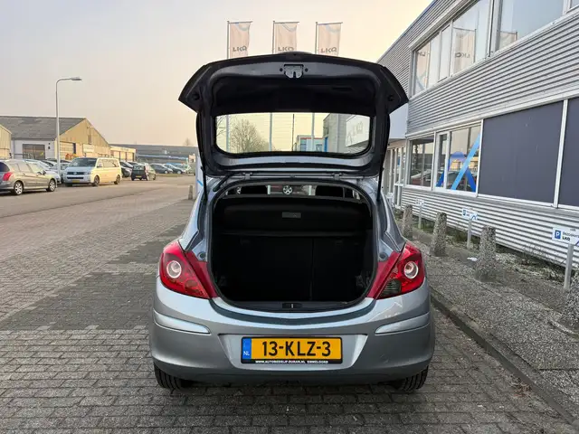 Opel Corsa view 23