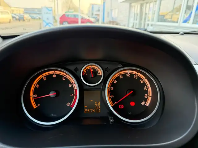 Opel Corsa view 22