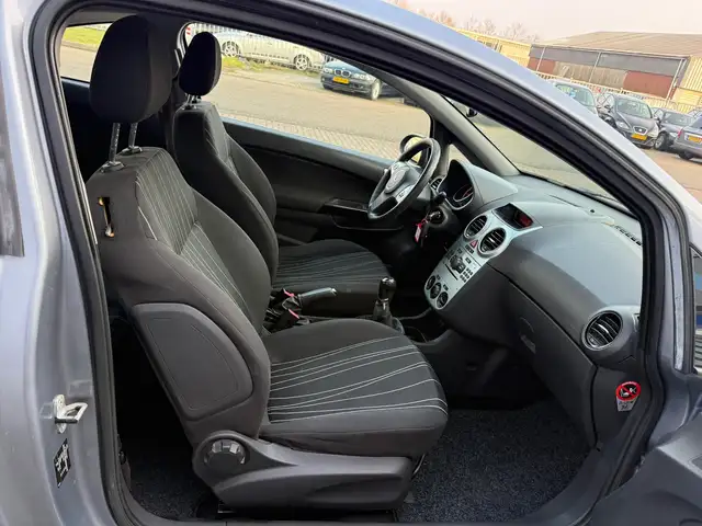 Opel Corsa view 14