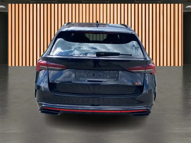 Skoda Octavia view 8