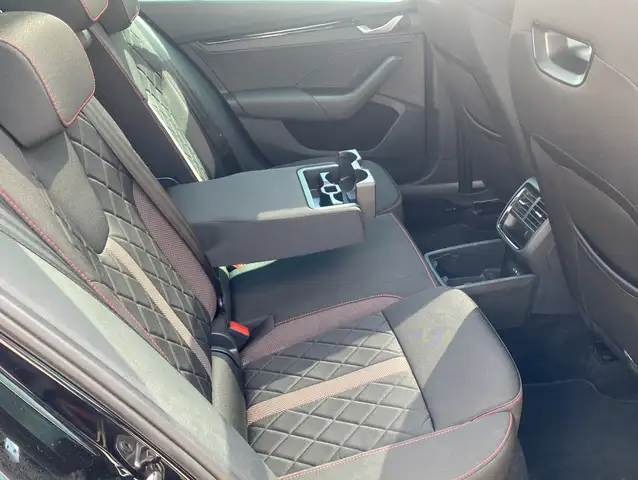 Skoda Octavia view 14