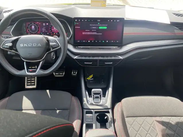 Skoda Octavia view 3