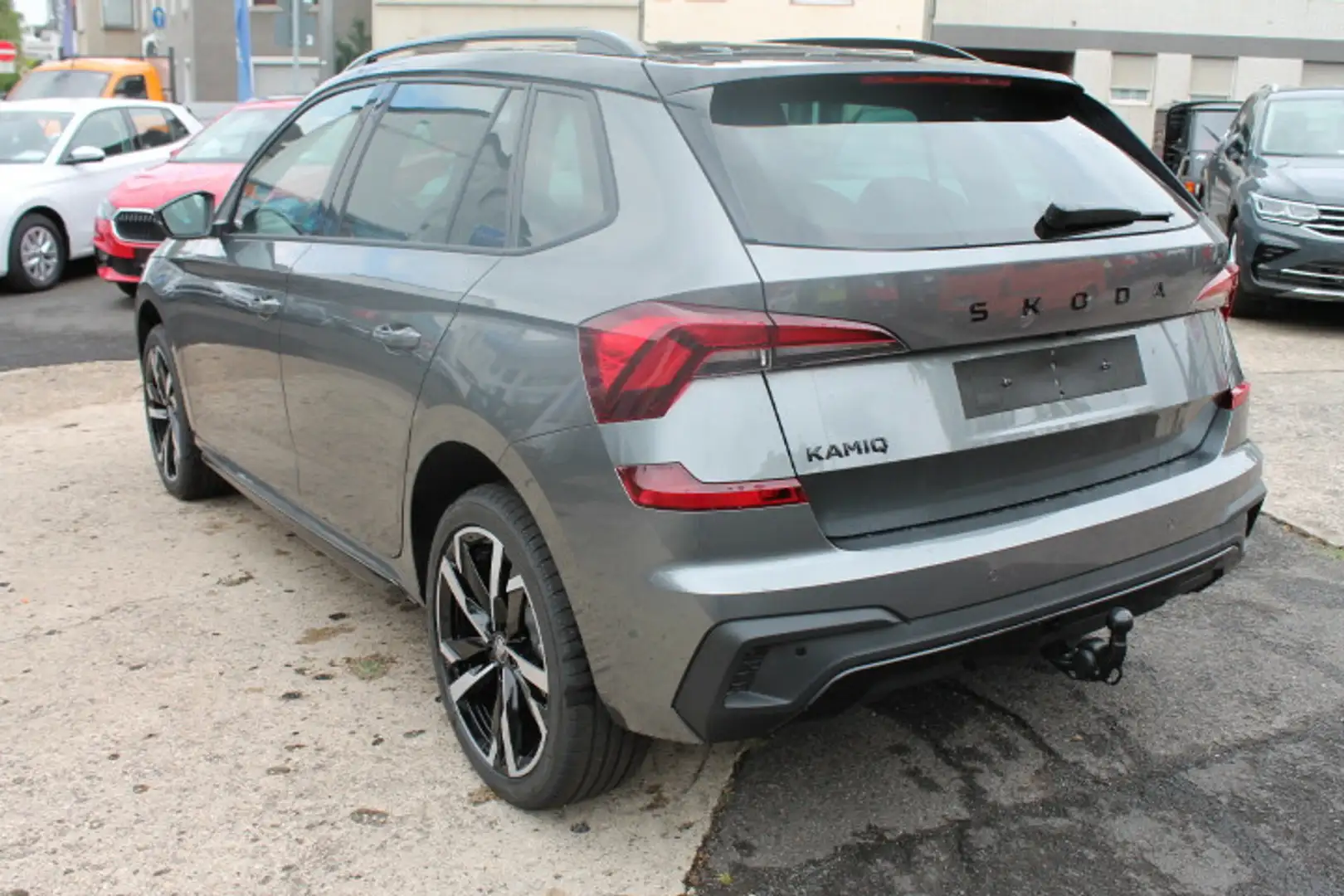 Skoda Kamiq 1,5TSi DSG Monte Carlo AHK SOFORT !!! Grün - 2