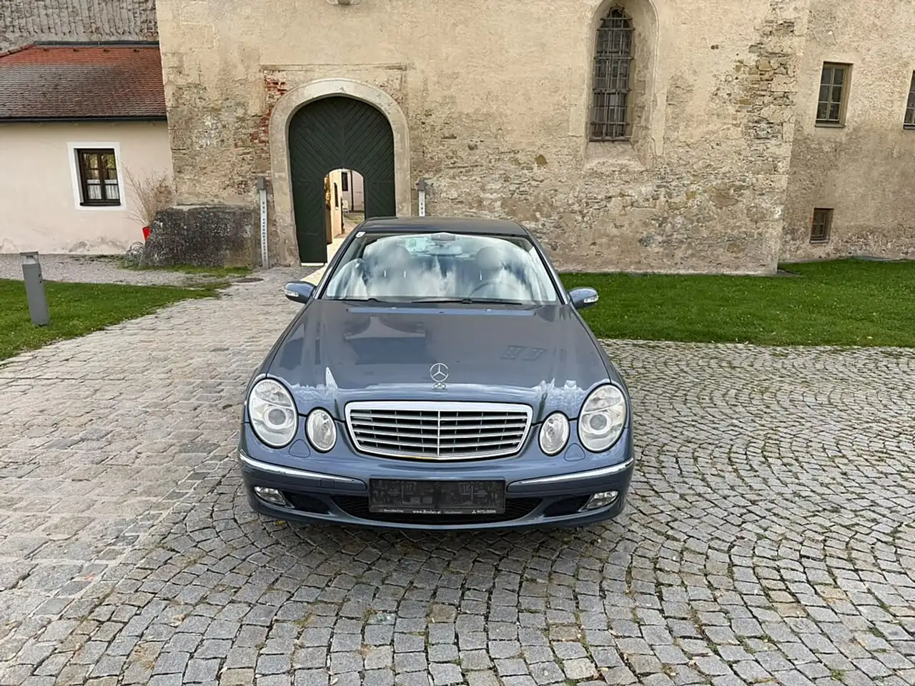 Mercedes-Benz E 270