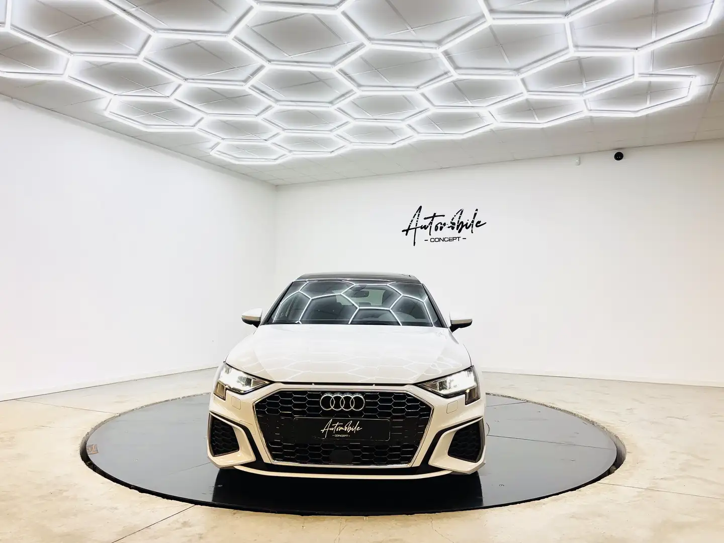 Audi A3 ✅1AN GARANTIE✅S LINE✅PANO✅1ER PROPRIO Blanc - 2