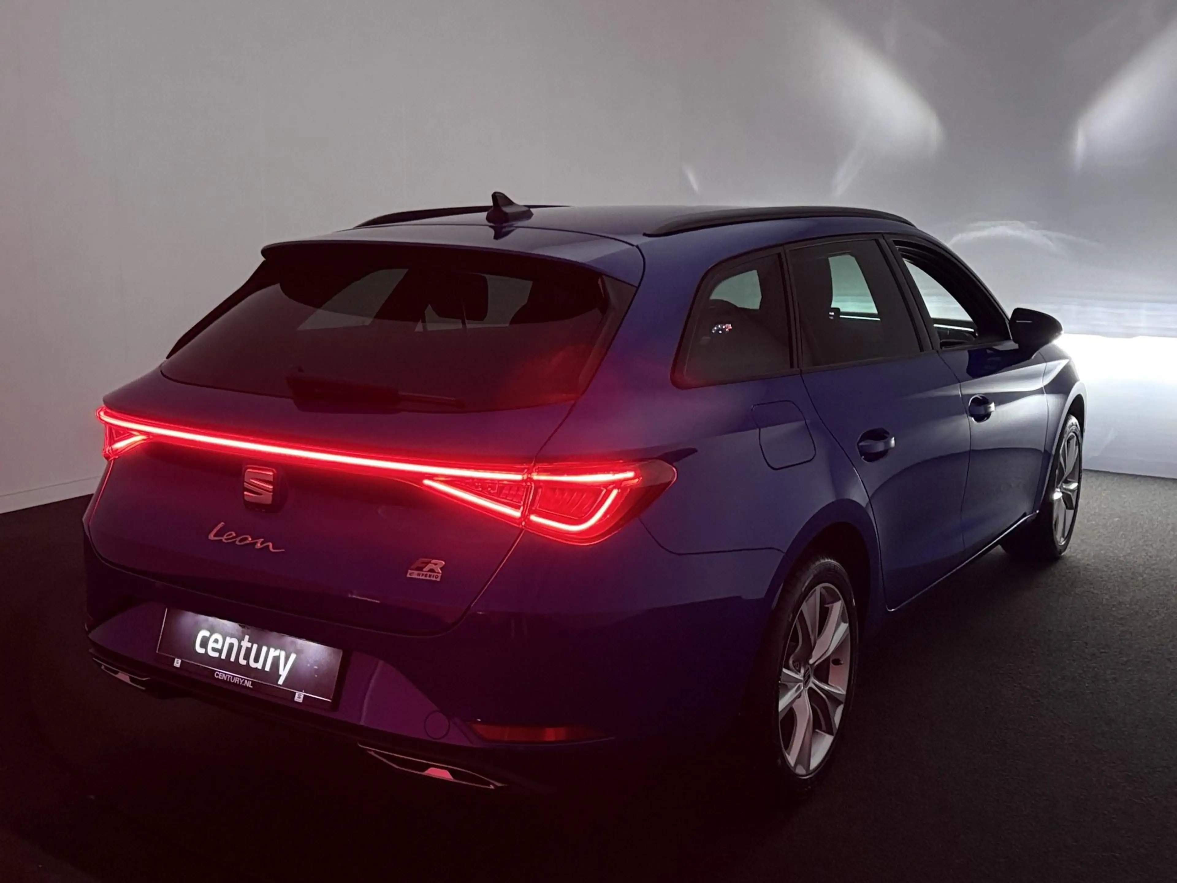SEAT Leon e-Hybrid Sportstourer FR Business 1.5 TSI eHybrid 150 kW / — photo 12