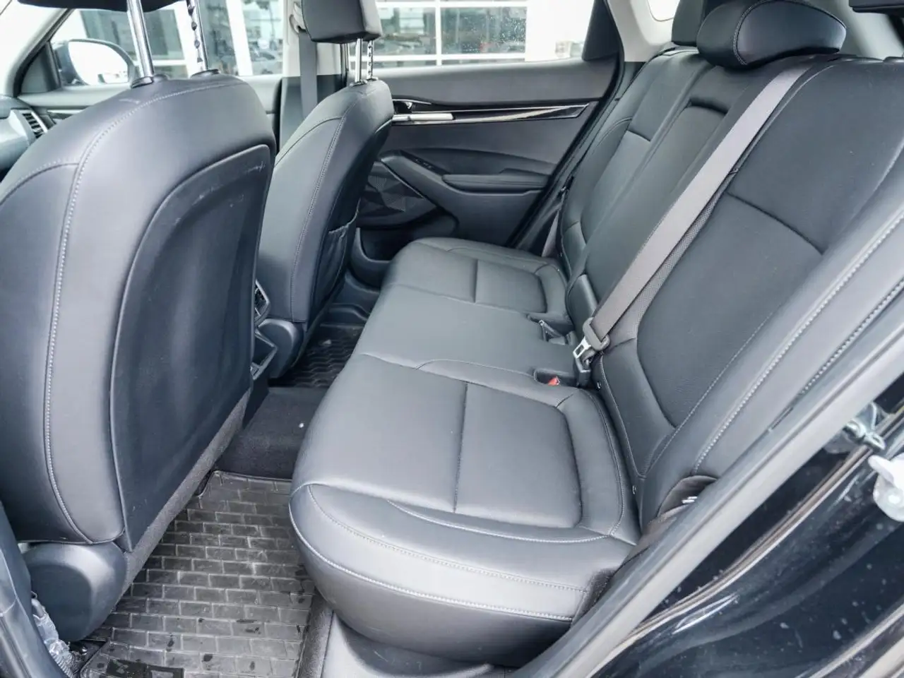 Kia Seltos снимка Kia Seltos