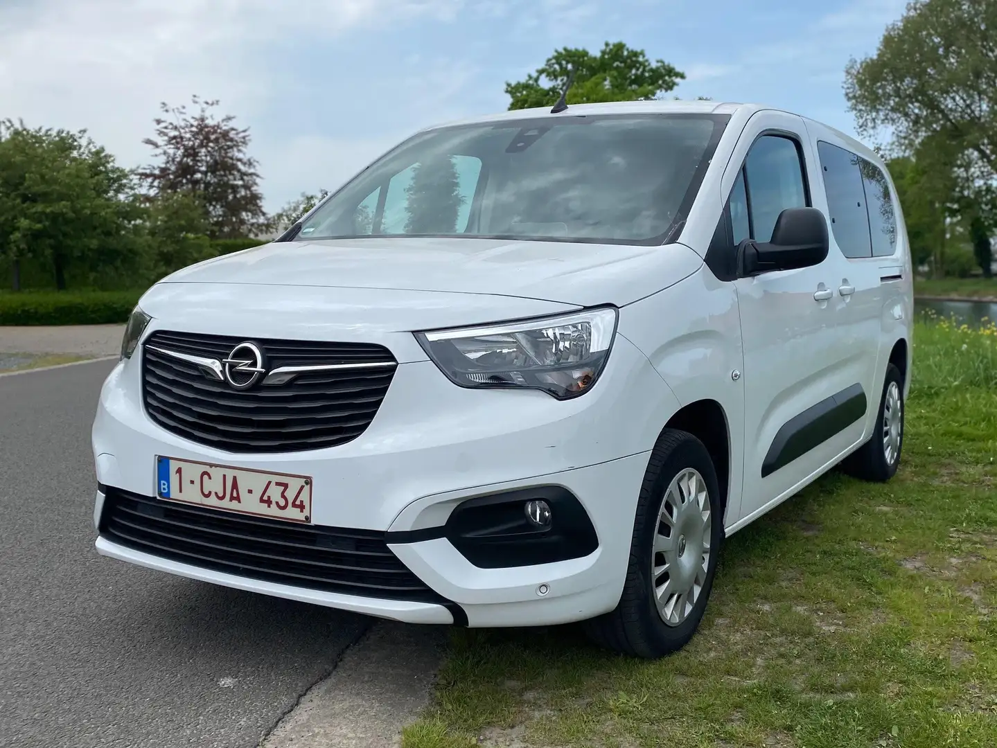 Opel Combo Life Combo Life XL 1.5 D Start/Stop Edition White - 1