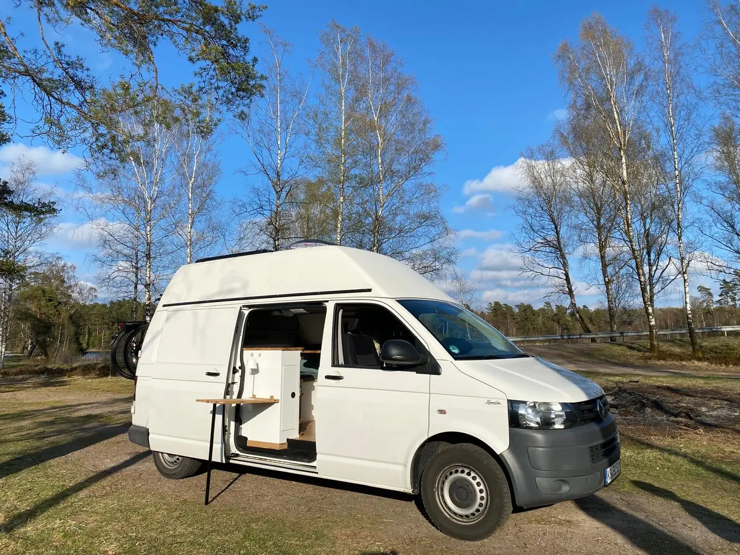 Volkswagen T5 2.0 Kastenwagen professional zum Camper umgebaut Weiß - 1
