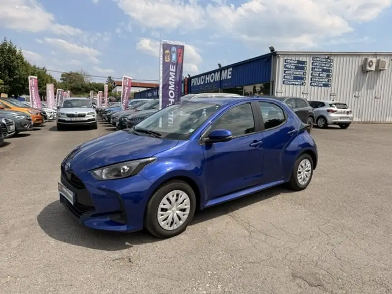 TOYOTA Yaris