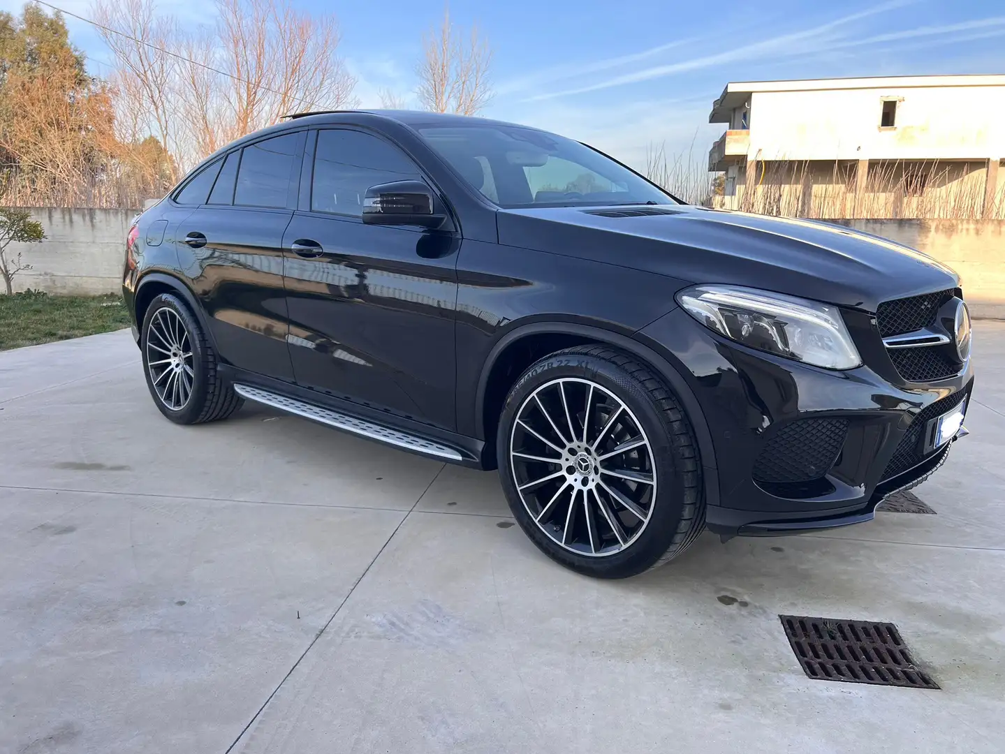 Mercedes-Benz GLE 350 d Premium Plus 4matic auto Nero - 1