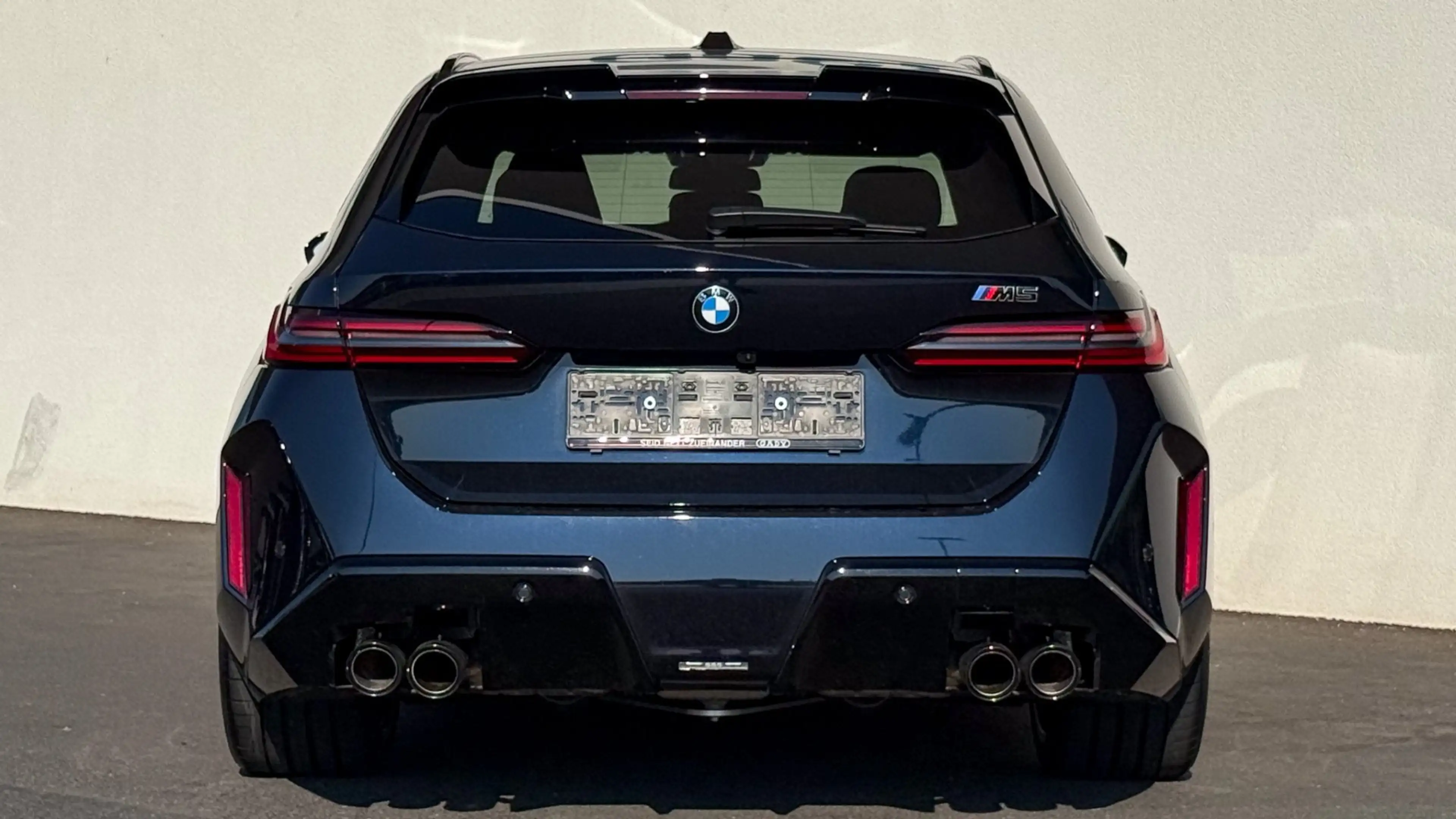 BMW M5 — photo 6
