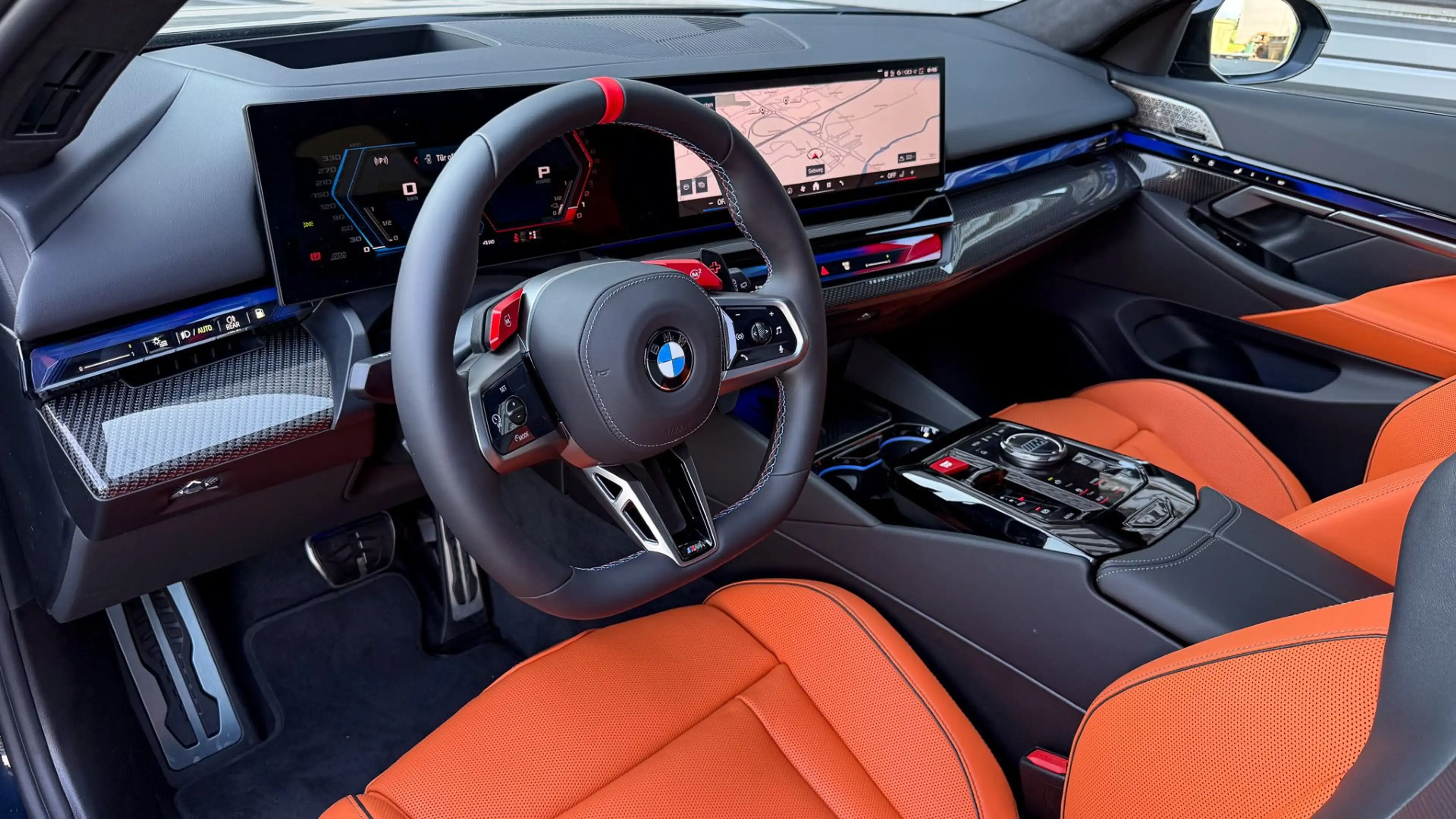BMW M5 — photo 9