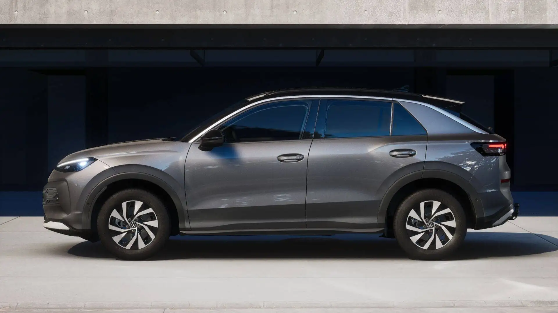 Volkswagen T-Roc 1.5 eTSI 85 kW Life Grau - 2