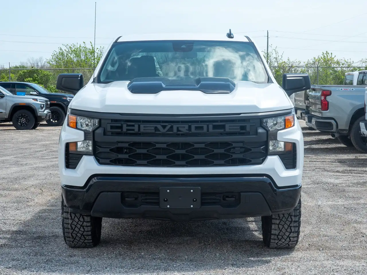 Chevrolet Silverado 1500 снимка Chevrolet Silverado 1500